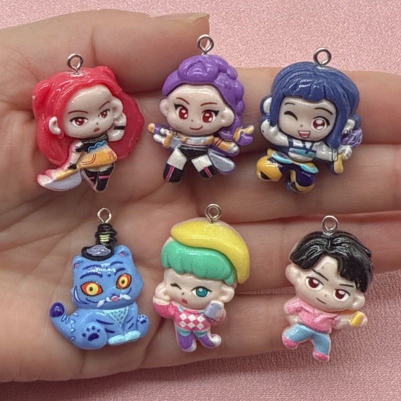 10個入り樹脂製漫画ペンダント、DIYジュエリー製作イヤリン - Jewelry Making Factory のレビューと価格